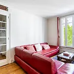 Guestready - Homey Hideaway In The City